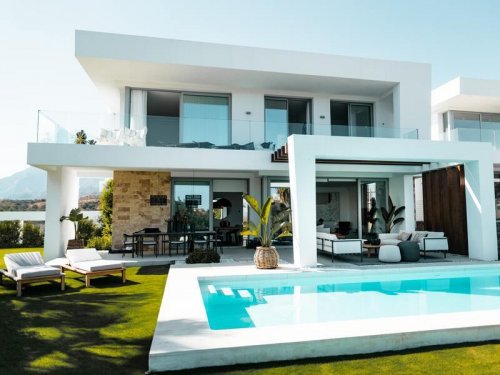 Construction de maison avec piscine Toulon